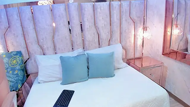 valeria sm online show from March 28, 7:24 pm