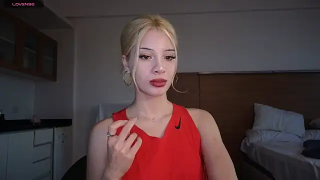 st uirt online show from March 25, 9:28 pm