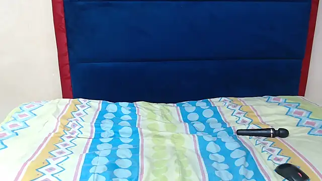 Lissa 28 online show from April 9, 7:08 pm