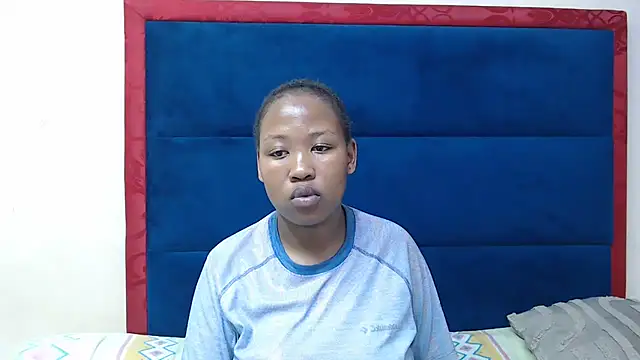 Lissa 28 online show from April 8, 11:40 pm