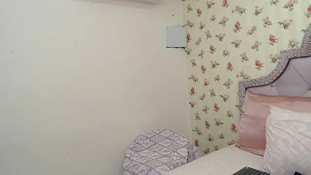 crystal watson0 online show from April 7, 1:35 pm