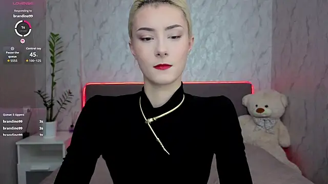 kittysocutie online show from May 16, 1:30 am