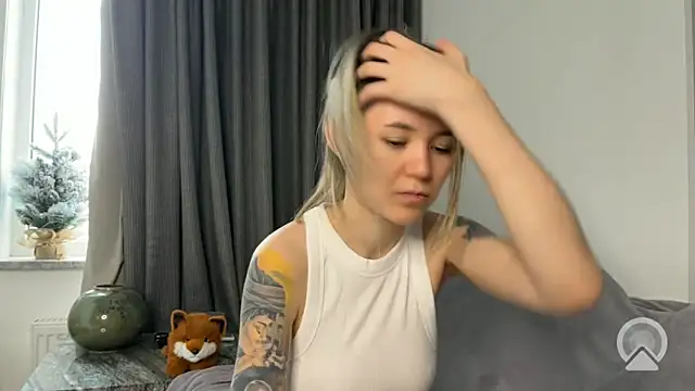 Zero  Calories  online show from April 4, 10:25 am