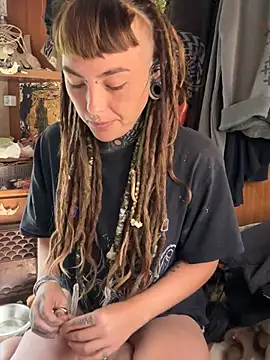 HornyHippy1 online show from April 10, 9:59 am