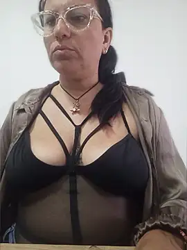 dalia milf co online show from March 31, 3:01 pm