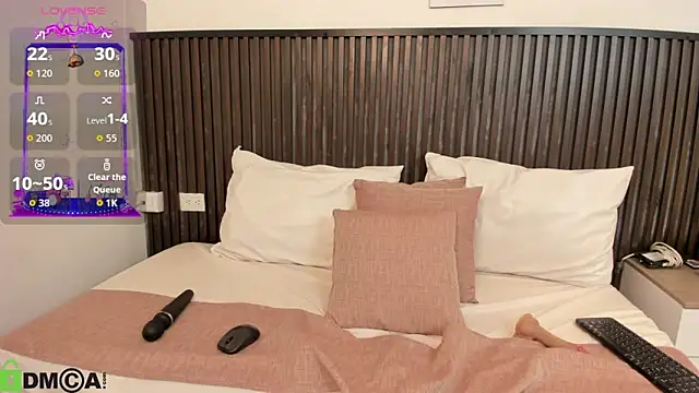 brithany  collins online show from March 26, 7:59 pm