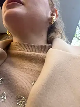 Maria3879 online show from April 8, 6:10 pm