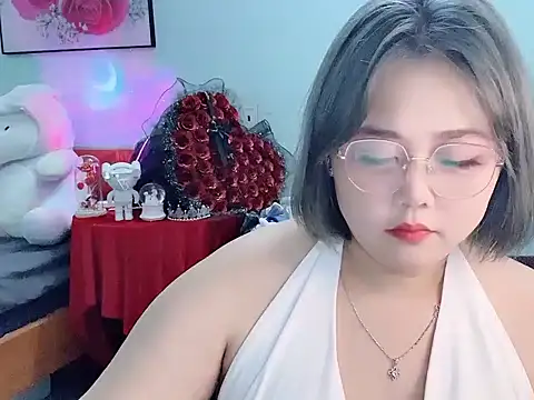 Nhanlu009 online show from May 8, 1:03 pm