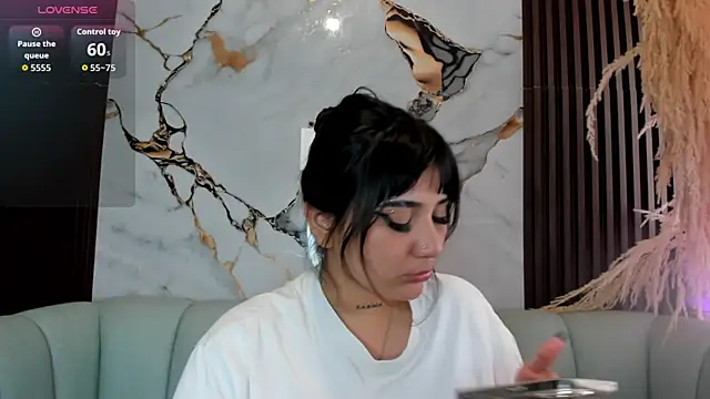 kate boobs online show from May 12, 4:13 pm