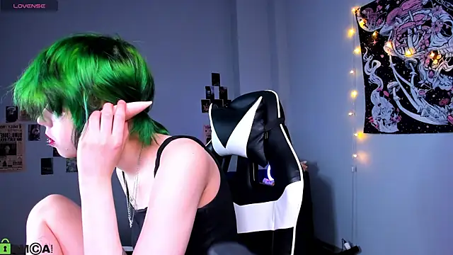 LittleKittenStar online show from March 31, 3:28 am