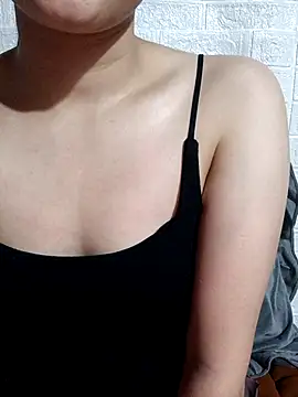 Akile80 online show from April 10, 7:47 am