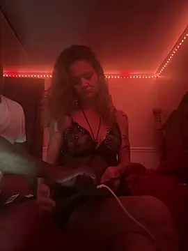 MaKeItWeT4200 online show from April 16, 6:25 am