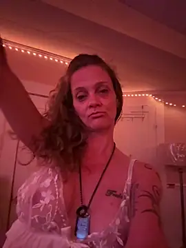 MaKeItWeT4200 online show from April 15, 8:26 am