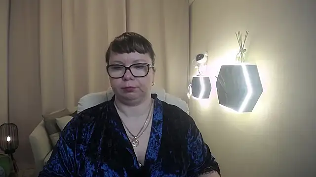 BonnnyBoobsy online show from March 31, 9:31 am