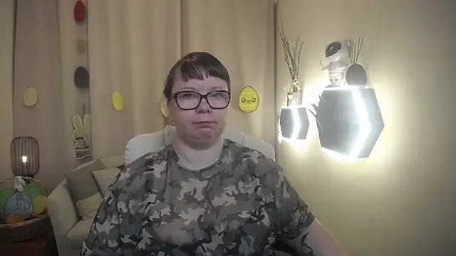 BonnnyBoobsy online show from April 4, 5:50 am