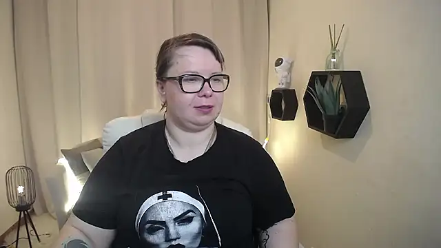 BonnnyBoobsy online show from March 23, 6:52 am