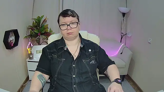 BonnnyBoobsy online show from March 29, 8:57 am