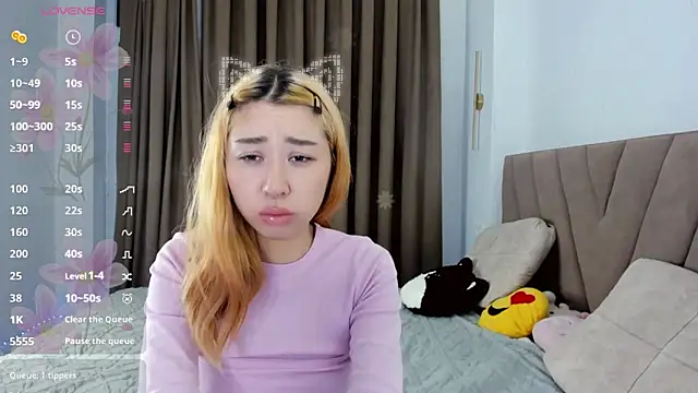 gigi meii online show from March 29, 2:38 pm