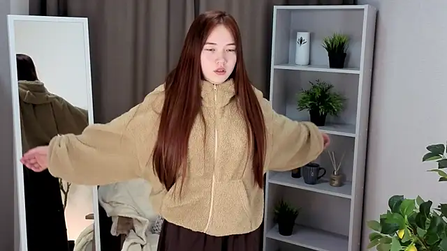 RoniDetterich online show from March 24, 4:45 pm