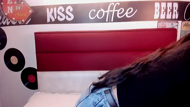 SweetMaddyson online show from March 30, 11:32 am