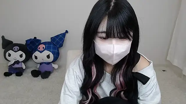 nanami nyann online show from April 10, 12:00 pm