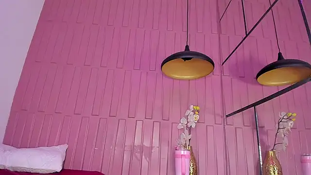 Shaarlott online show from April 1, 1:41 pm