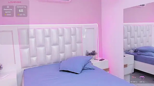 KylieLumi online show from March 30, 11:54 am