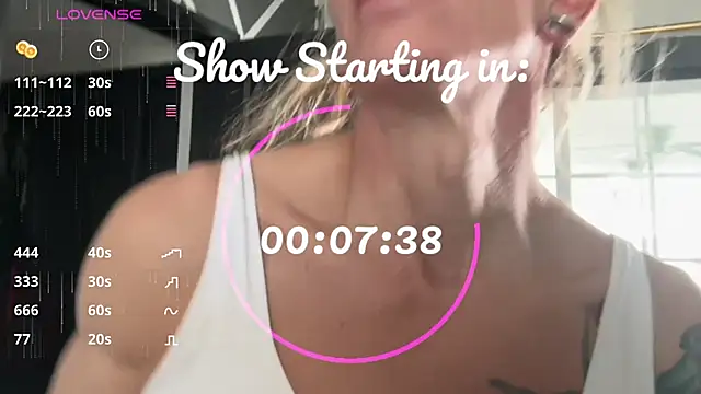 danadelvey online show from April 5, 5:45 pm