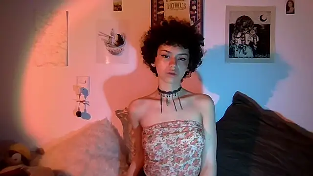 Tabitta  online show from April 3, 3:59 am