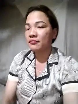 sfgggg1111 online show from March 26, 3:58 pm