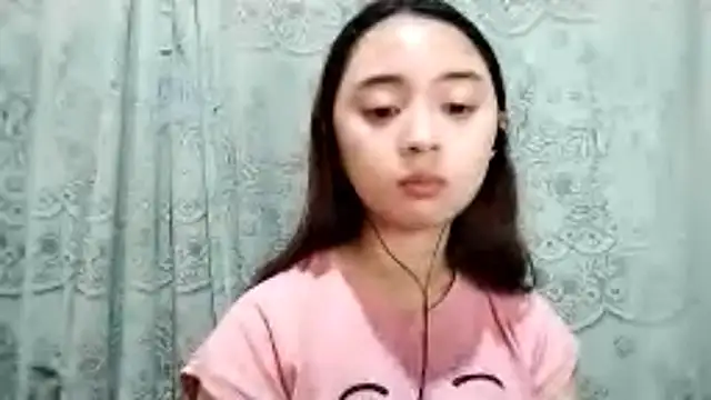 LenoraLacassagne online show from April 8, 3:25 pm