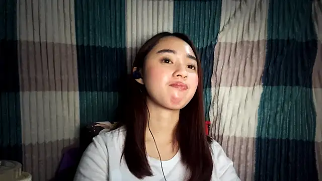 LenoraLacassagne online show from March 24, 4:34 pm