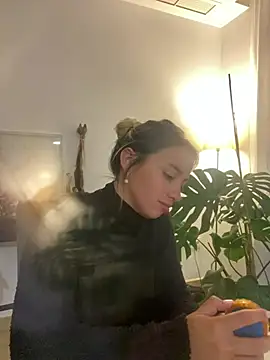 Sexyandtiny online show from March 20, 6:24 pm