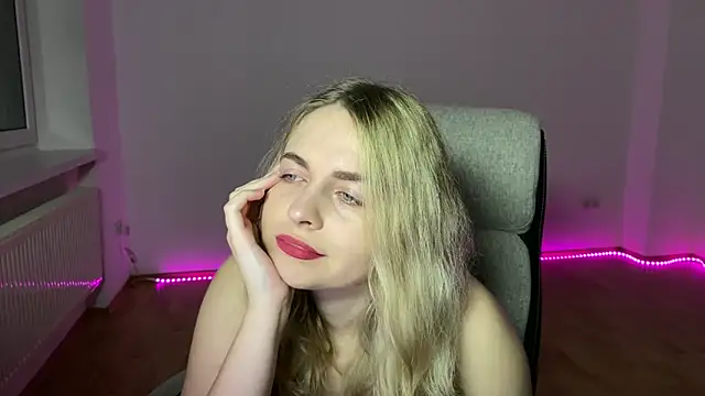 EvaKraz online show from April 5, 7:02 pm