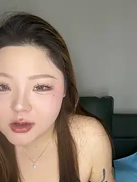 MIJ44445555 online show from March 24, 11:37 am