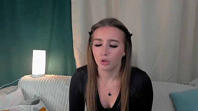KarriDunman online show from April 28, 11:14 am
