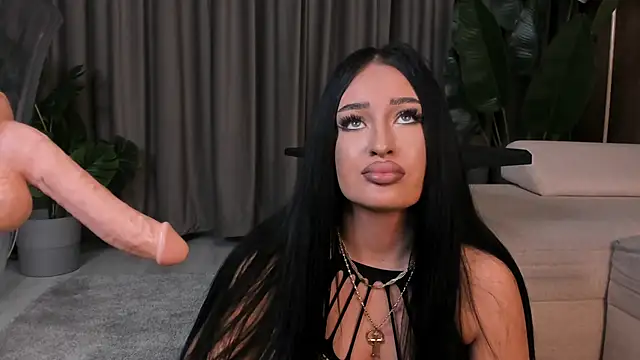 EmeraldKat online show from March 30, 5:23 pm