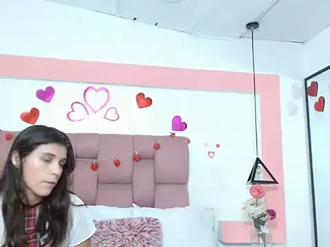 Keilafoxx18 online show from April 1, 1:41 pm