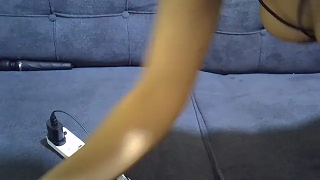 ponah11 online show from April 8, 9:28 pm