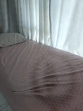 Baeboo83 online show from April 4, 2:27 pm