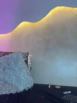 BellaRouxxx online show from March 28, 3:44 pm