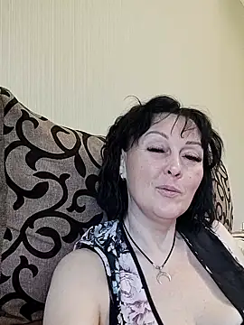 HelgaDennis online show from May 16, 11:53 am