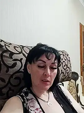 HelgaDennis online show from May 23, 5:55 pm