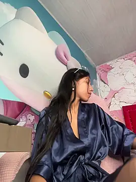 Anitta  LS online show from March 29, 7:13 pm