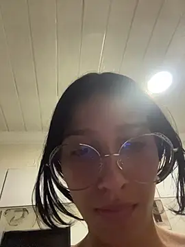 Anitta  LS online show from March 26, 8:32 pm