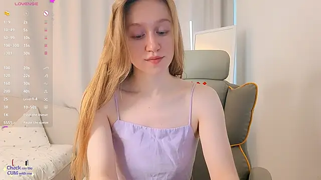 mowalova online show from May 19, 4:52 am