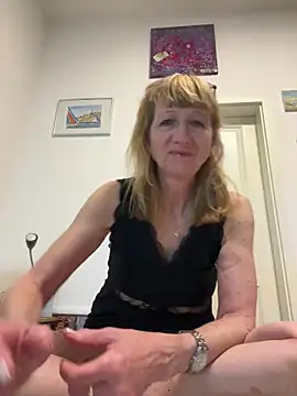 MatureKim online show from April 8, 7:16 pm