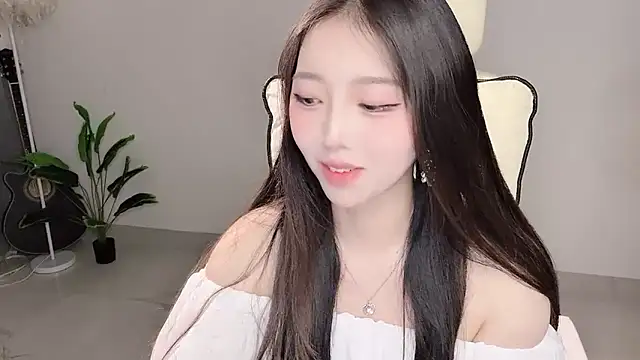 Yukiy8877 online show from April 8, 11:34 am