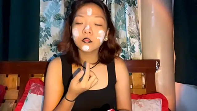 urhottie lottie online show from March 23, 2:45 pm