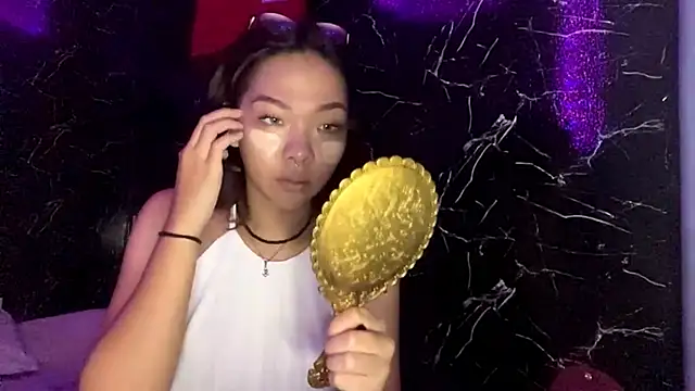 urhottie lottie online show from March 25, 2:20 pm